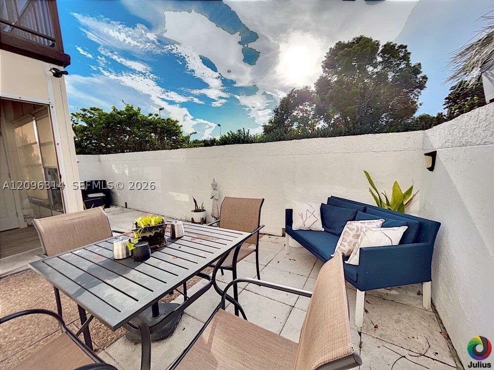 Property Photo:  7100 NW 17th St 112  FL 33313 