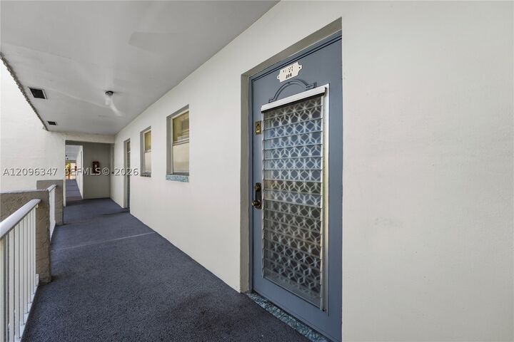 Property Photo: 8450 Sunrise Lakes Blvd 306 FL 33322