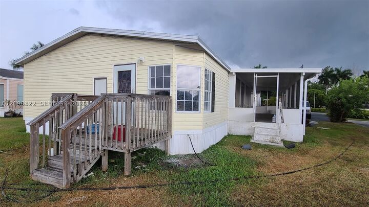 Property Photo:  35250 SW 177th Ct 52  FL 33034 