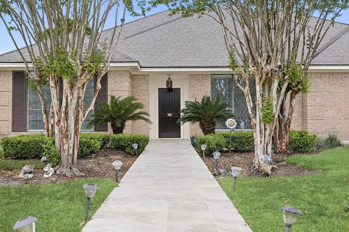 Property Photo:  4840 Elmwood Ln  TX 77706 