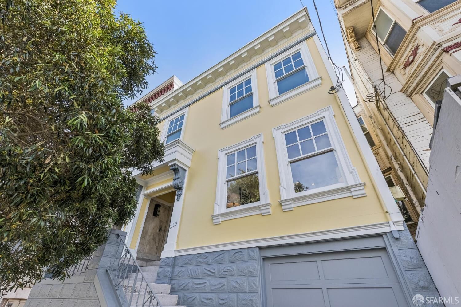 Property Photo: 265 Carl Street CA 94117