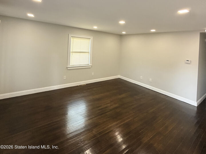 Property Photo:  66 Bartlett Avenue  NY 10312 