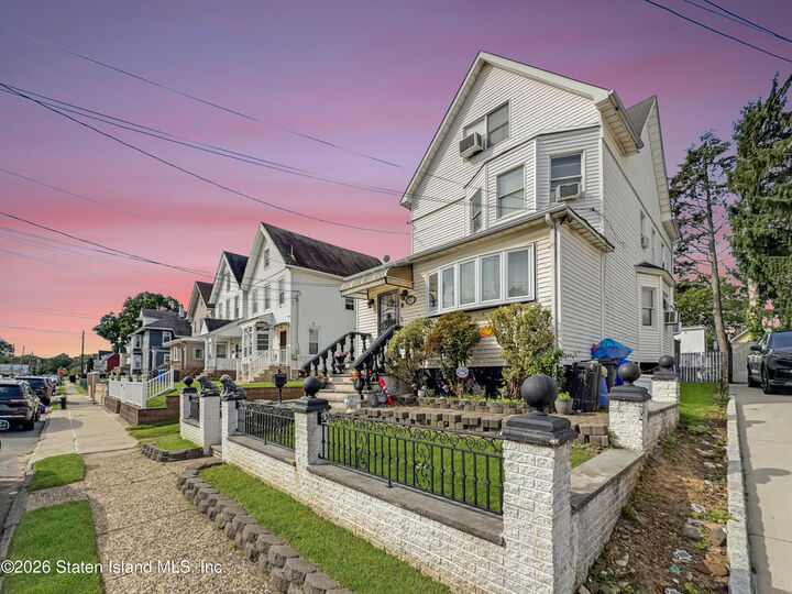 Property Photo:  50 Dongan Street  NY 10310 