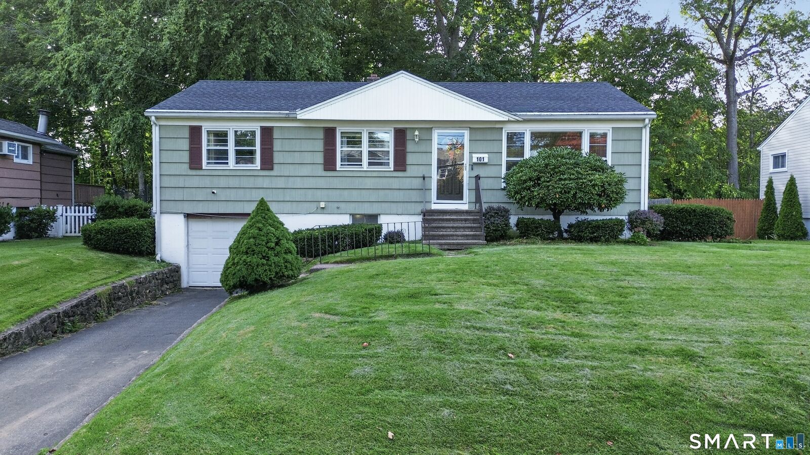 Property Photo:  101 Beatrice Drive  CT 06516 