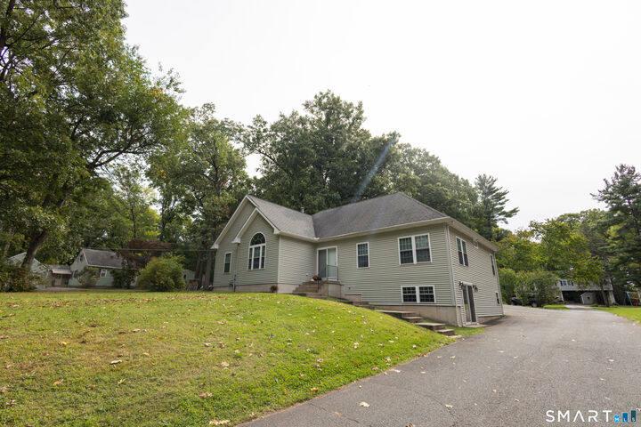 Property Photo:  280 Laning Street  CT 06489 