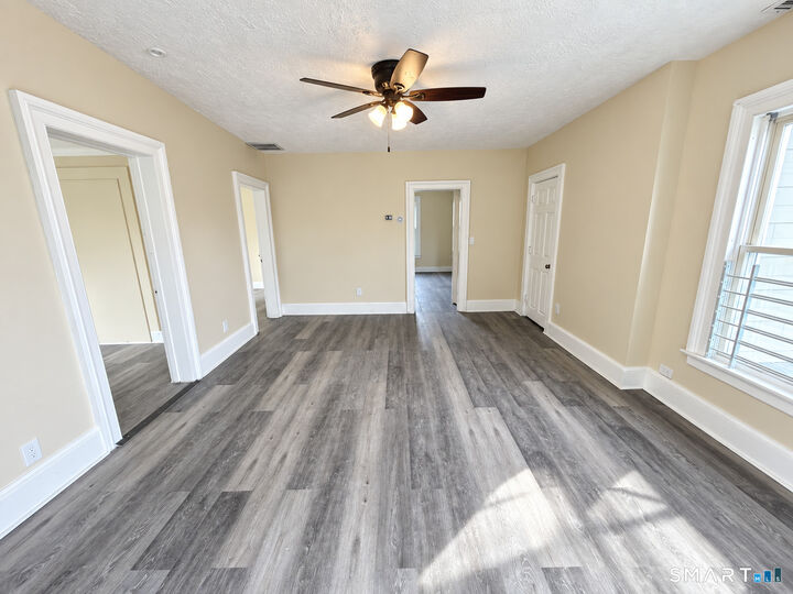 Property Photo:  7 Rockwood Avenue  CT 06401 