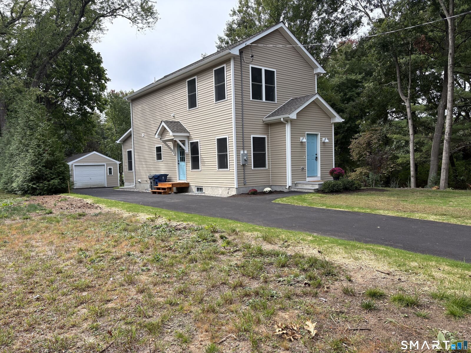 Property Photo:  7 Pickney Avenue  CT 06062 