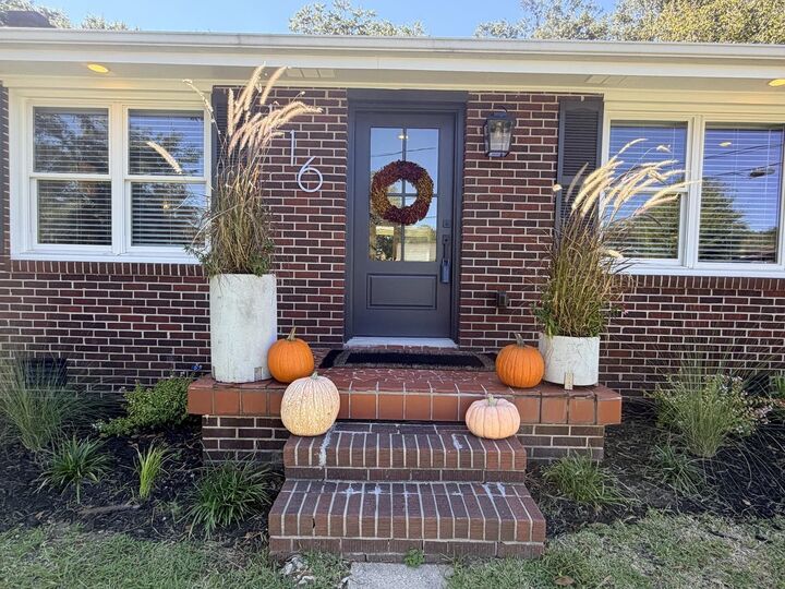 Property Photo:  116 Winton Ct  SC 29306 