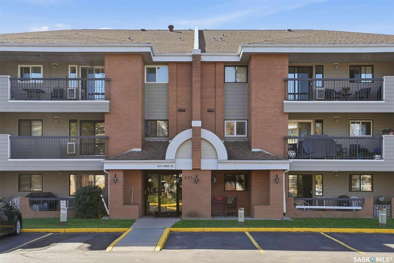 Property Photo:  201 Cree Place 104  SK S7K 7Z3 