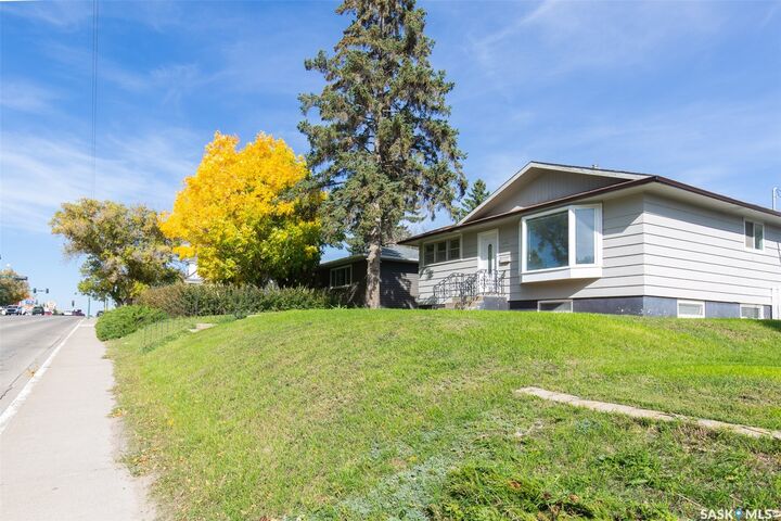 Property Photo:  1147 Main Street N  SK S6H 0X3 