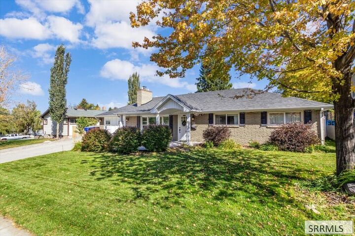 Property Photo:  115 Elm Avenue  ID 83440 