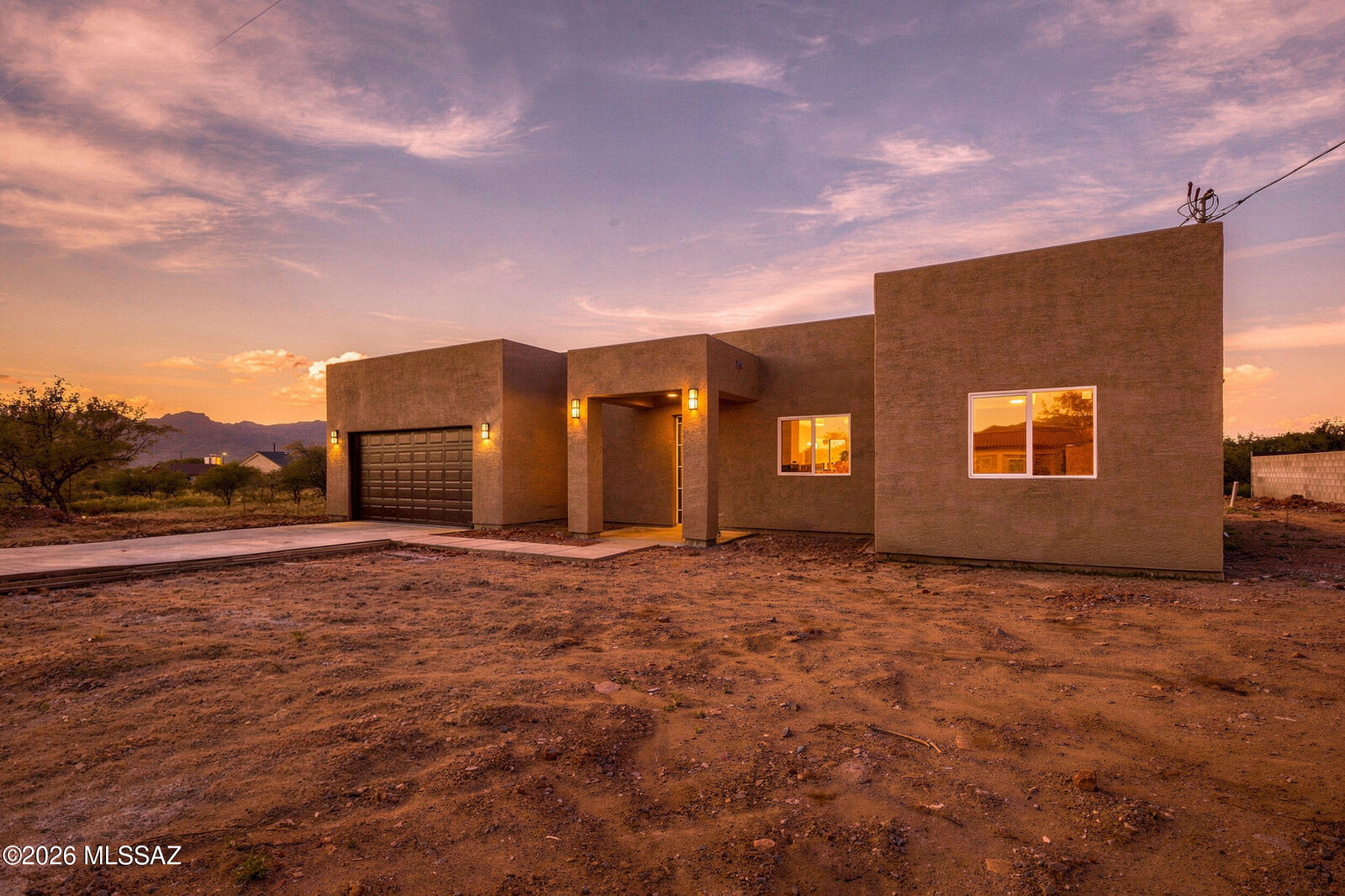 Property Photo: 44 Calle Etopia AZ 85648