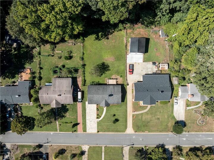 Property Photo:  2634 Weymoth Road  NC 27103 