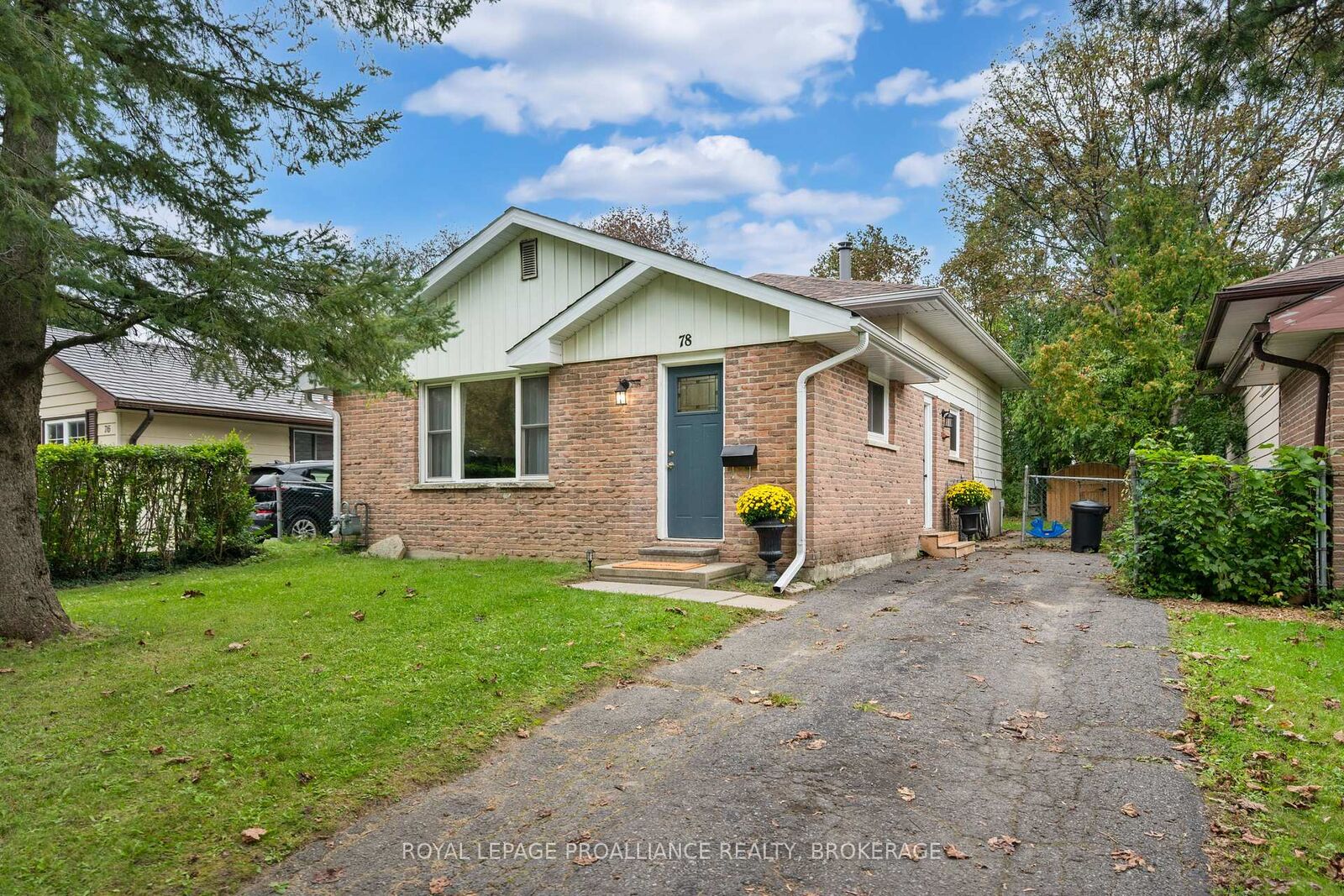 Property Photo:  78 Guthrie Drive  ON K7K 5X5 