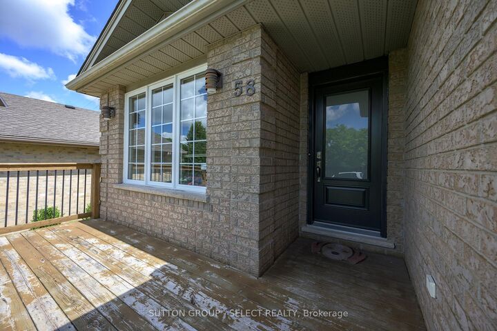 Property Photo:  58 Eula White Place  ON N5Z 5C2 