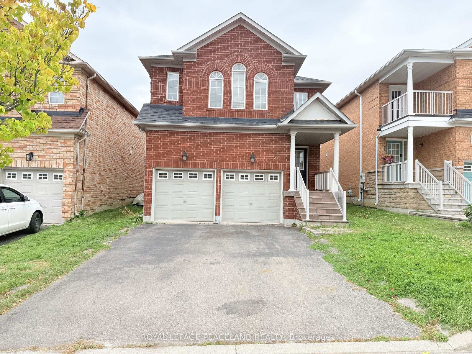 Property Photo:  8 Maffey Crescent  ON L4S 0A8 