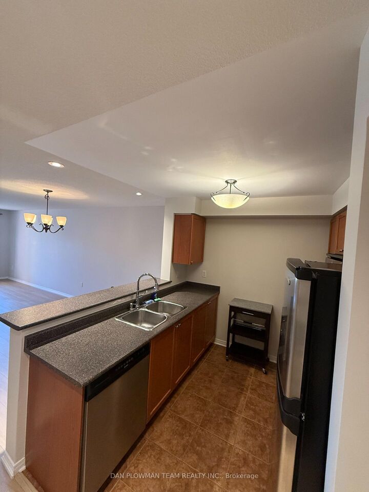 Property Photo:  82 Petra Way 1  ON L1R 0A3 