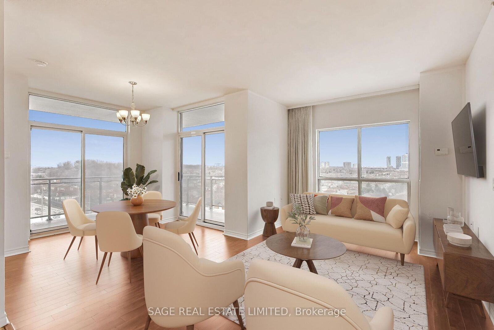 Property Photo:  810 Scollard Court 902  ON L5V 0A4 