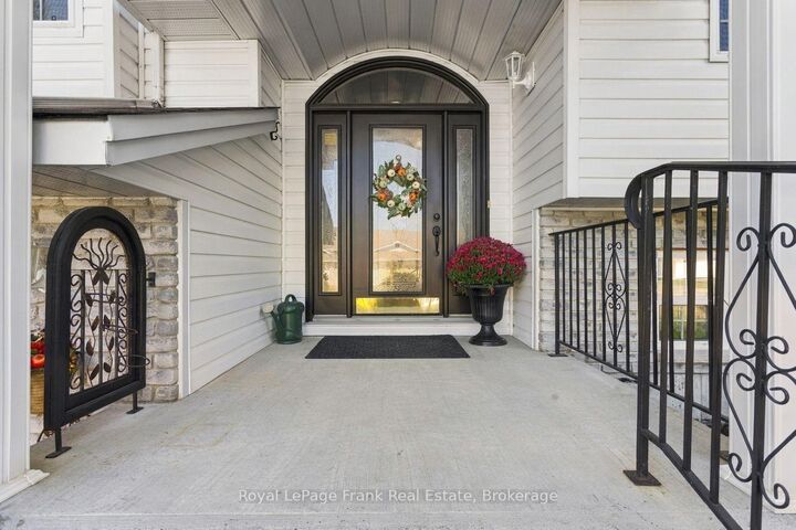 Property Photo:  62 Cedartree Lane  ON K0M 1A0 