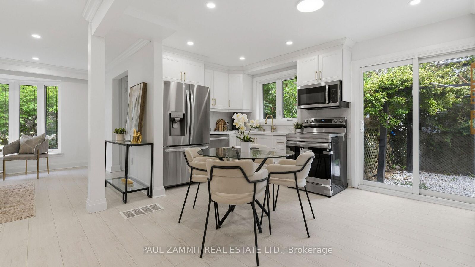 Property Photo:  6 King Richard Court  ON L3P 1M1 