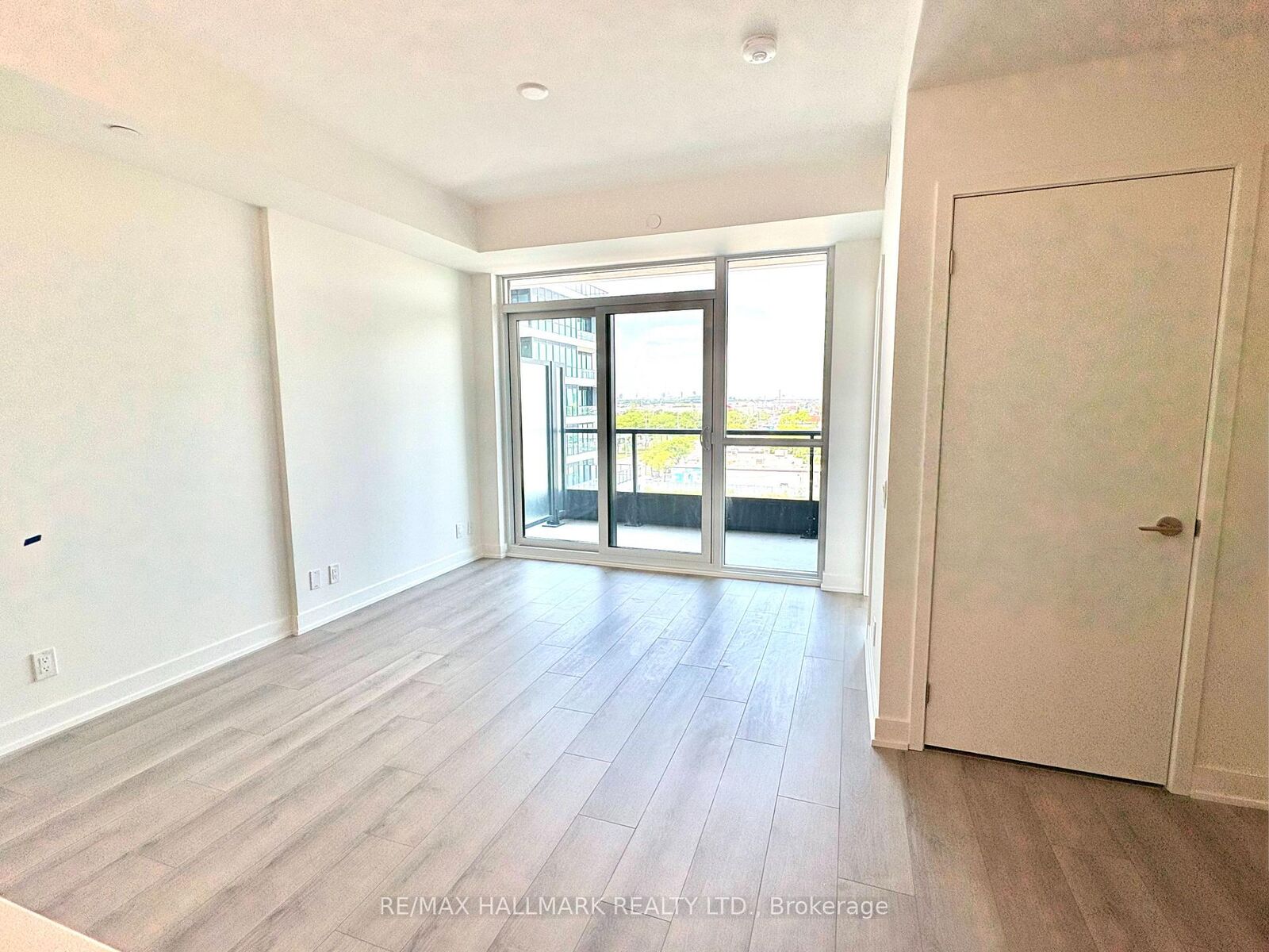 Property Photo:  20 Deans Drive 601  ON M1L 0J7 