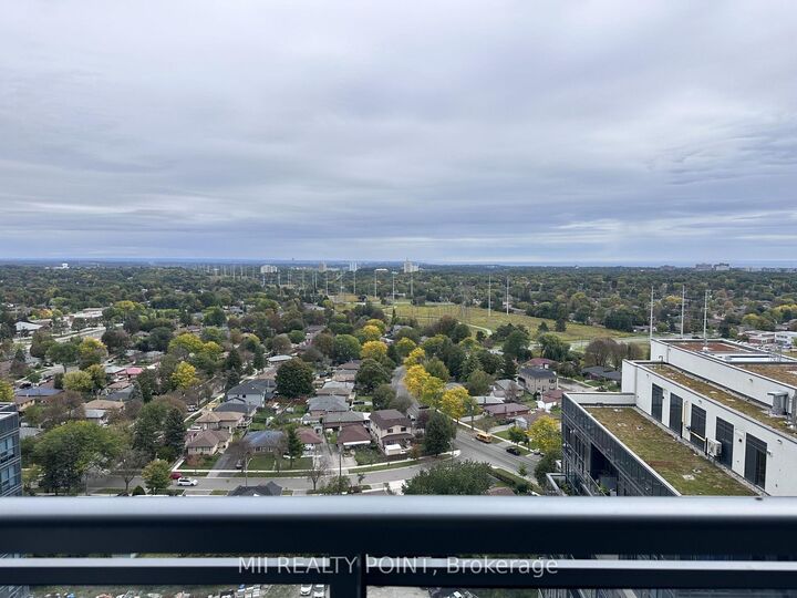 Property Photo:  20 Meadowglen Place 2202  ON M1G 0A9 