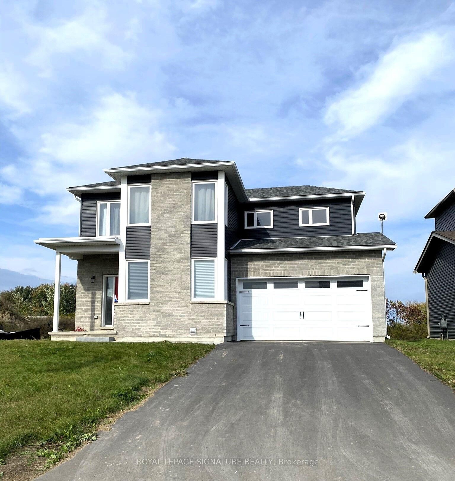 Property Photo:  14 Griffin Street  ON K0K 2T0 