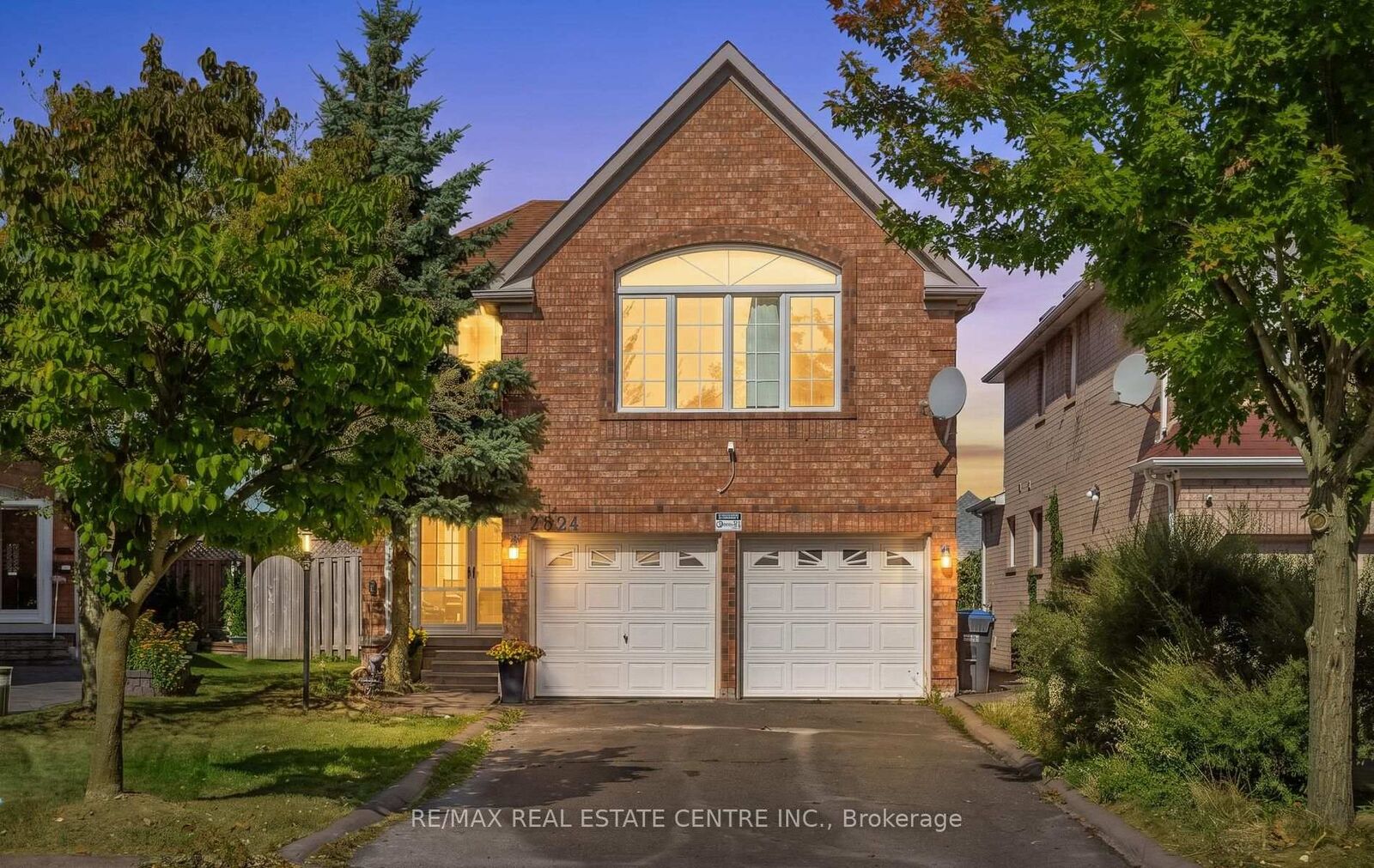 Property Photo:  2874 Gardenview Crescent Upper  ON L5M 5T4 