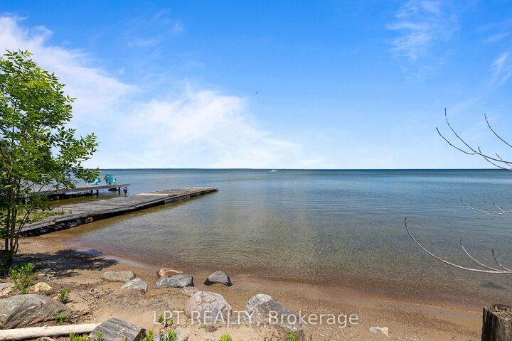 Property Photo:  815 Paradise Drive  ON L0E 1S0 