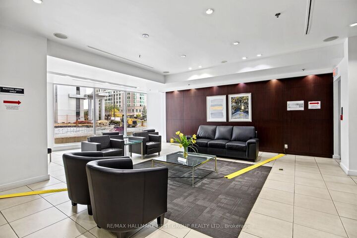Property Photo:  36 Lee Centre Drive 1002  ON M1H 3K2 
