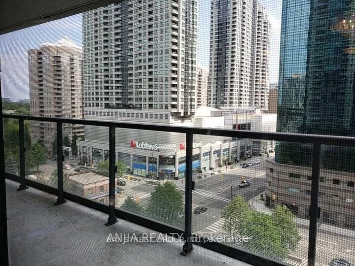 Property Photo:  5168 Yonge Street 1702  ON M2N 0G1 