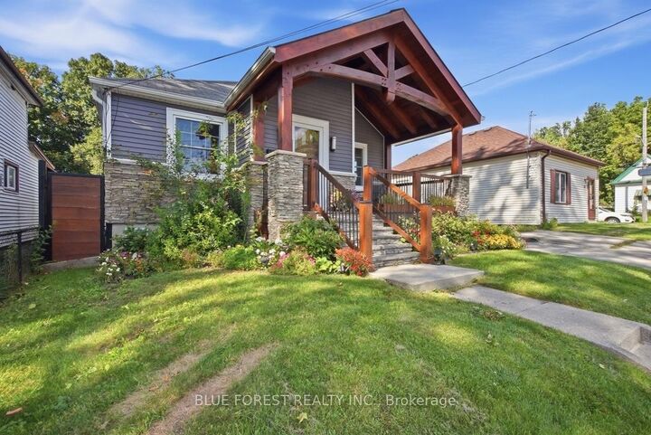 Property Photo: 8 Edna Street ON N5Z 2X9