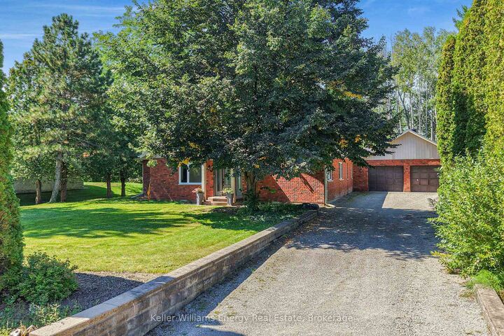 Property Photo:  60 Bayside Avenue  ON L0K 2A0 
