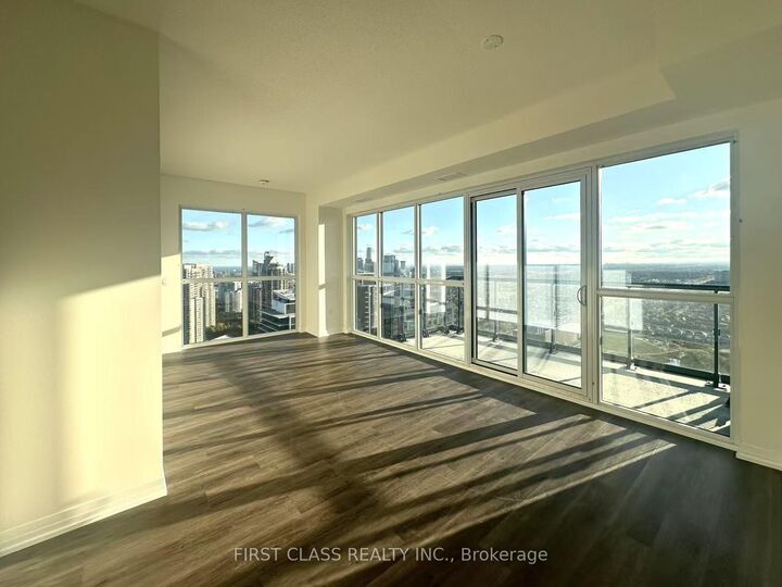 Property Photo:  