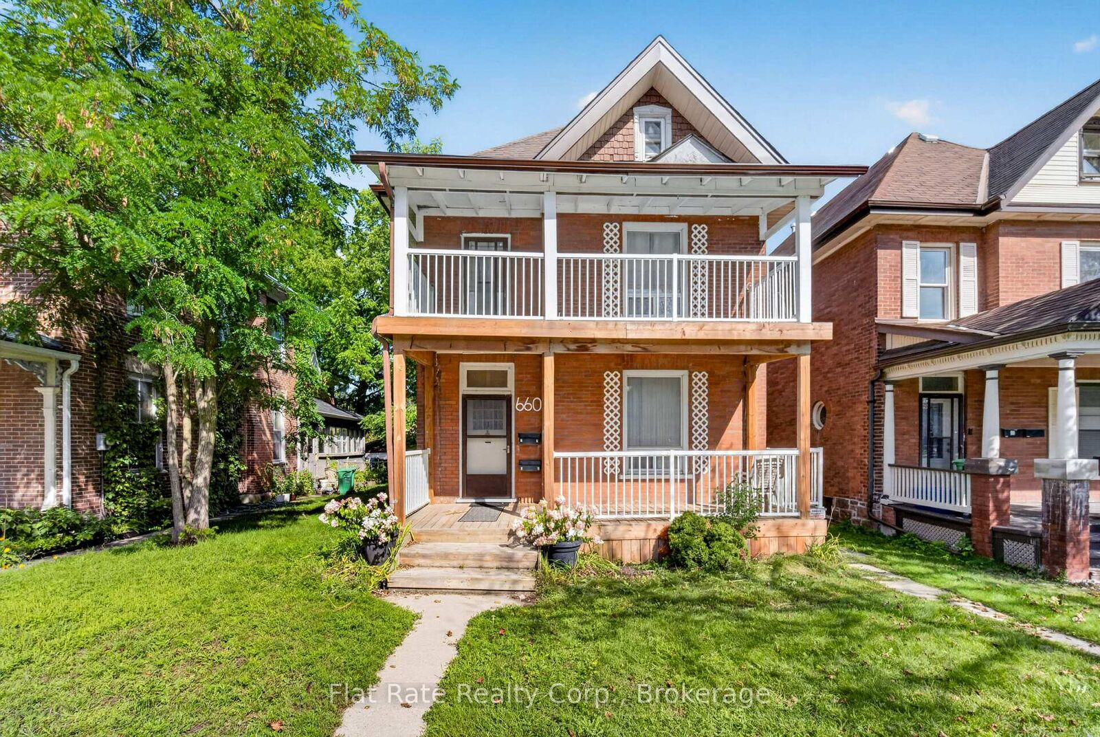 Property Photo:  660 George Street N #5  ON K9H 3S8 