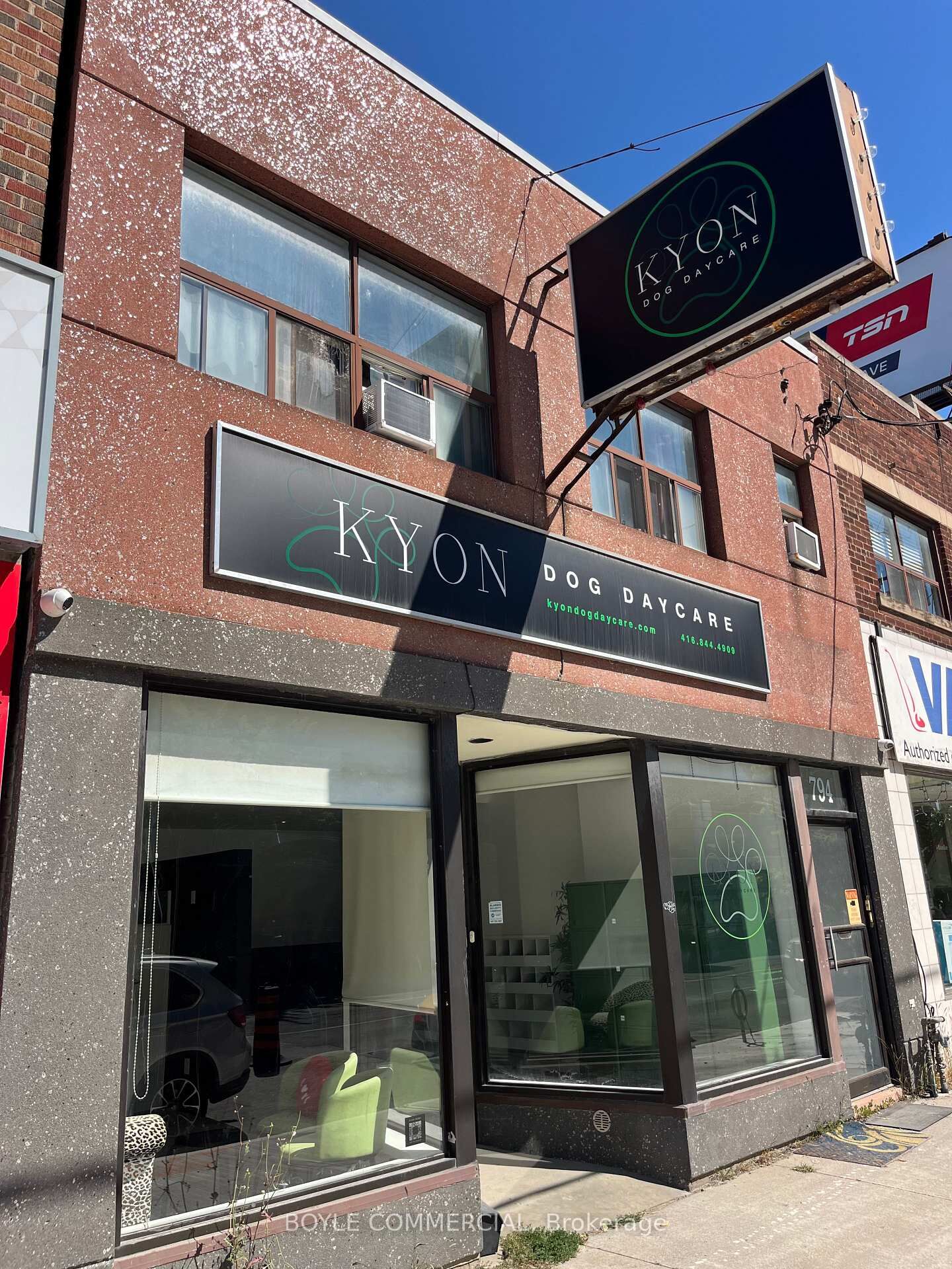 Property Photo:  792-794 Eglinton Avenue  ON M4G 2L1 