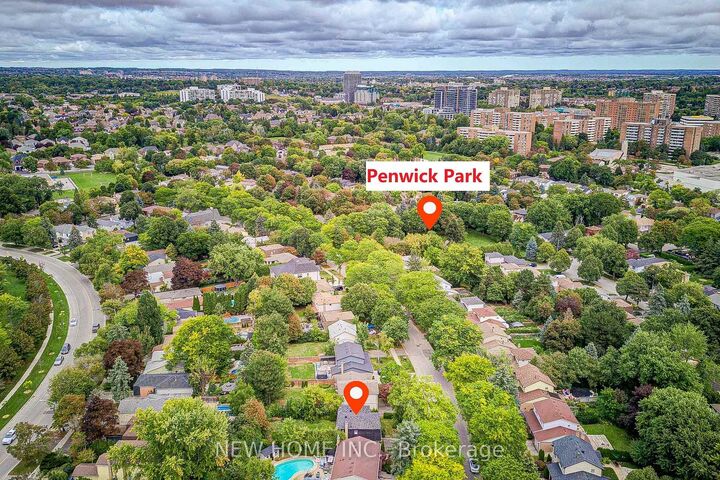 Property Photo:  26 Penwick Crescent  ON L4C 5B4 