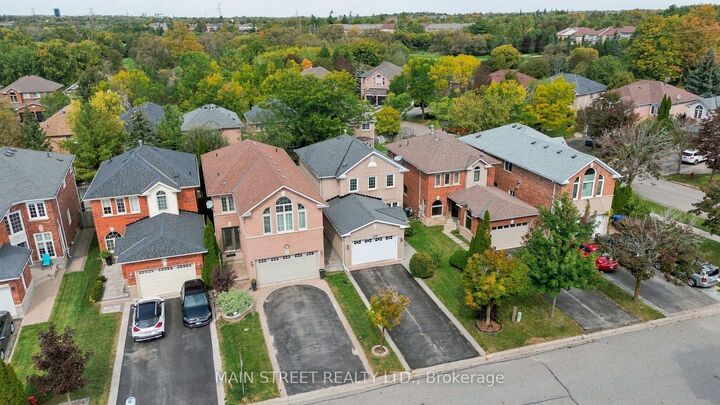Property Photo:  130 Rush Road  ON L4G 7G4 