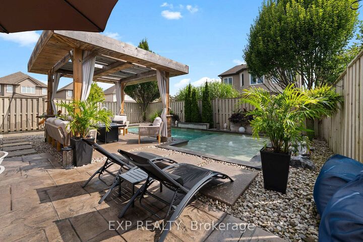 Property Photo:  6464 Desanka Avenue  ON L2H 0B4 