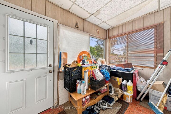 Property Photo:  426 Woodfield Road  ON M4L 2X3 