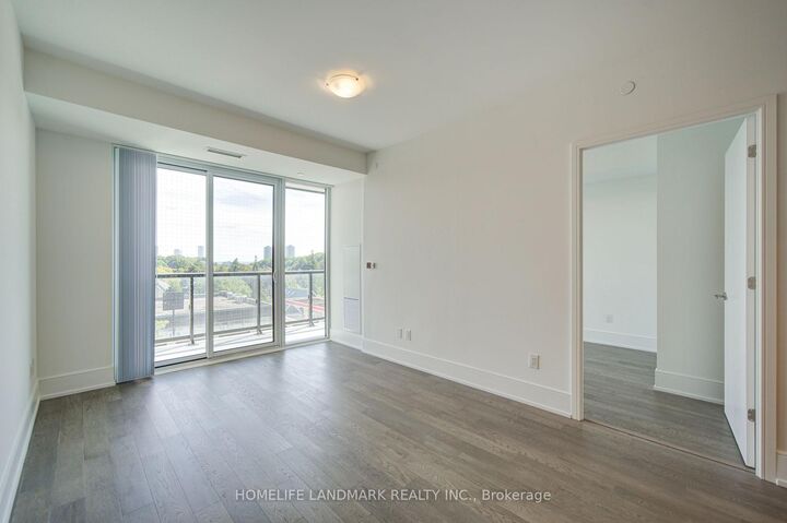 Property Photo:  2450 Bloor Street W 313  ON M6S 0A9 