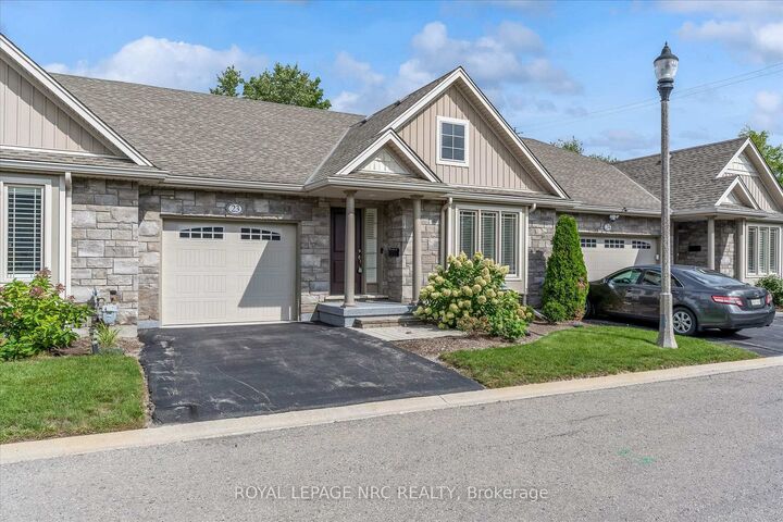 Property Photo:  70 Elmwood Avenue 23  ON L3C 0C1 