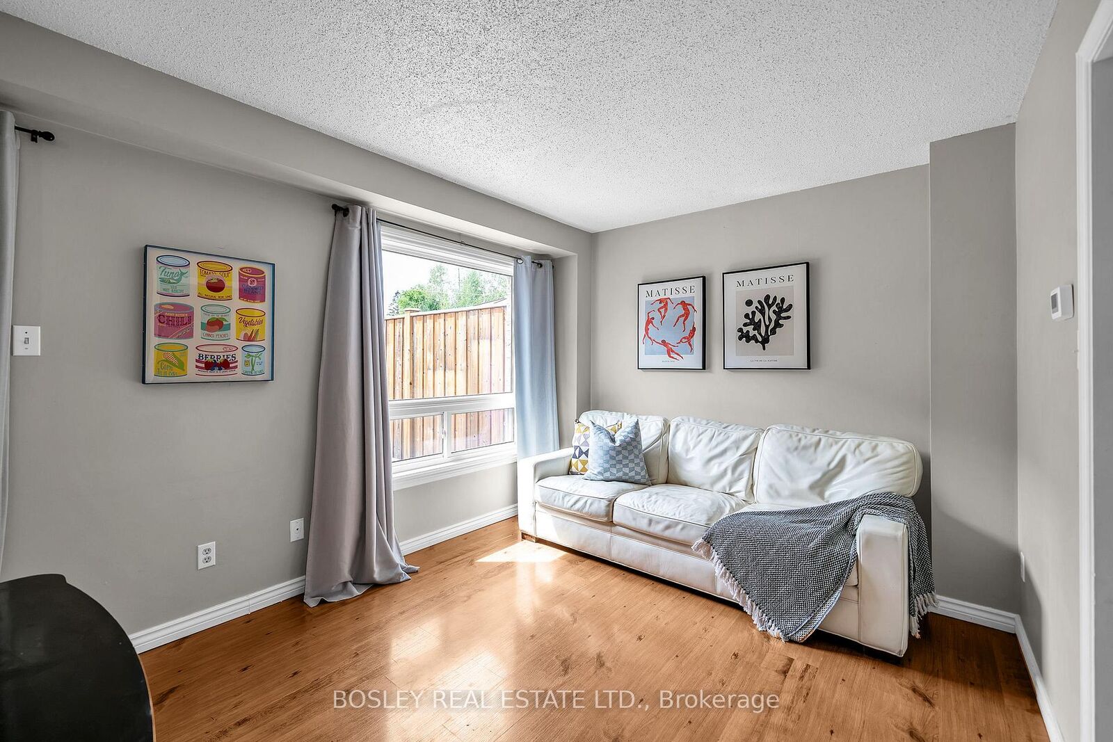Property Photo:  74 Elford Drive  ON L1C 4R4 