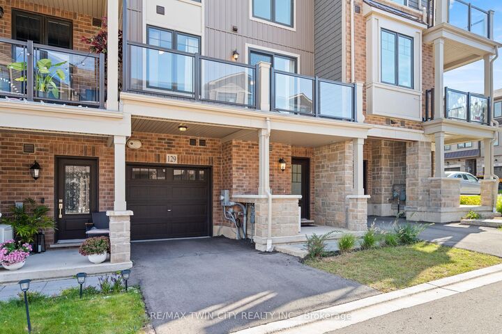 Property Photo:  10 Birmingham Drive 129  ON N1R 0C6 