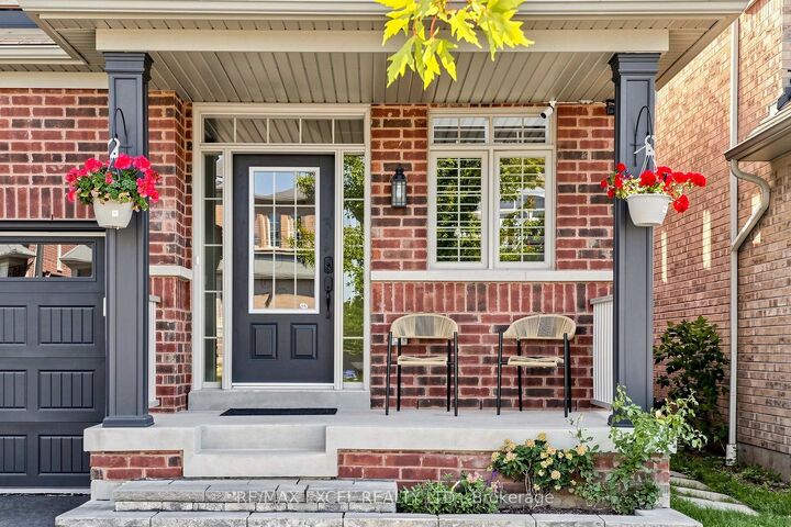 Property Photo:  16 Stockell Crescent  ON L1T 0M5 