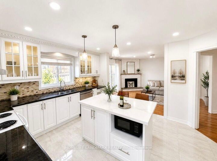 Property Photo:  8 Muster Court  ON L3R 9G5 