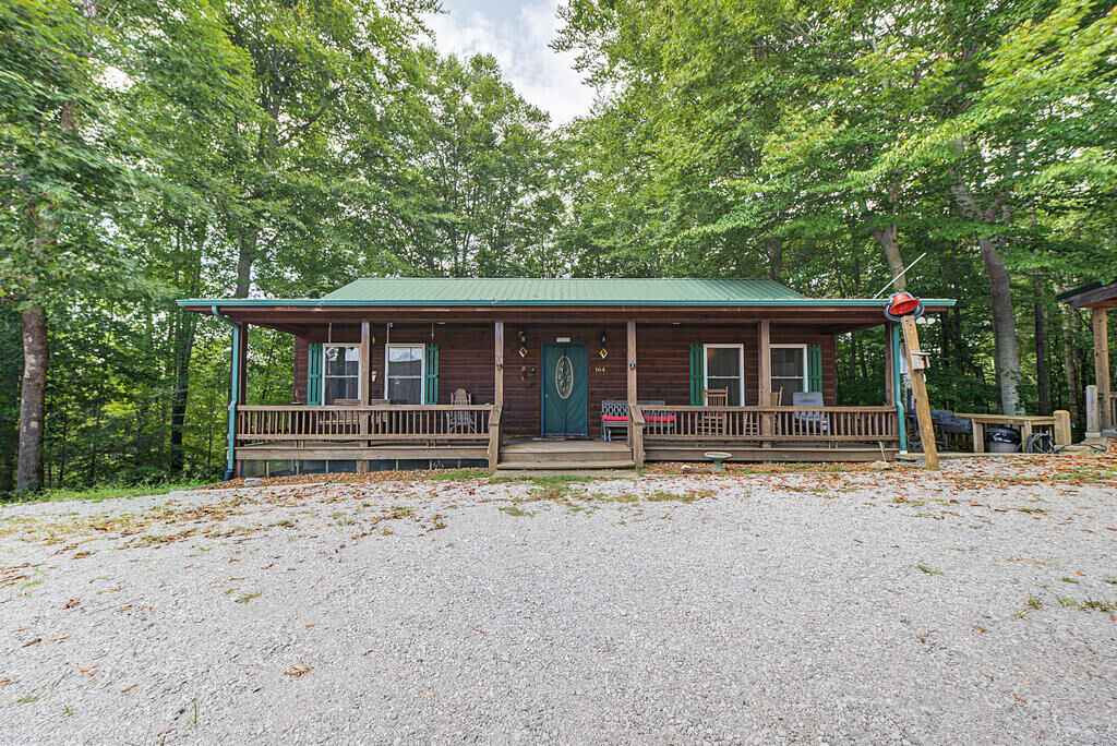 Property Photo: 164 Kangaroo Ridge Rd TN 38549