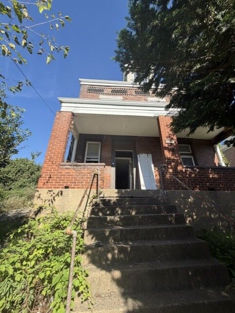 Property Photo:  4817 Monongahela Street  PA 15207 