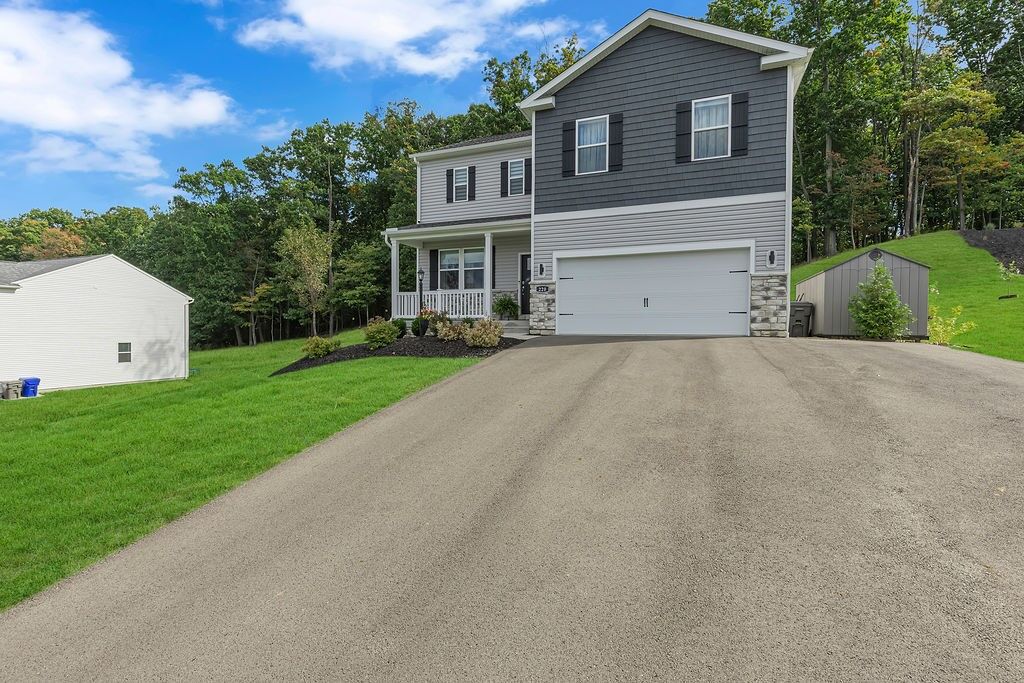 Property Photo:  220 Crabapple Lane  PA 15010 