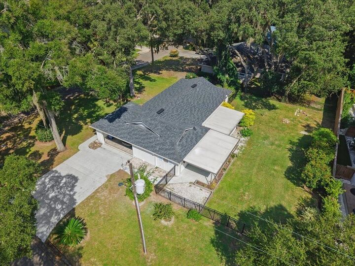 Property Photo:  604 15th  FL 32034 